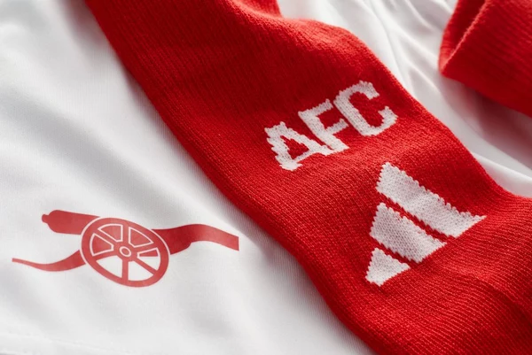 Kit Domicile Enfant Arsenal 2024/25 Kit Domicile Enfant Arsenal 2024/25