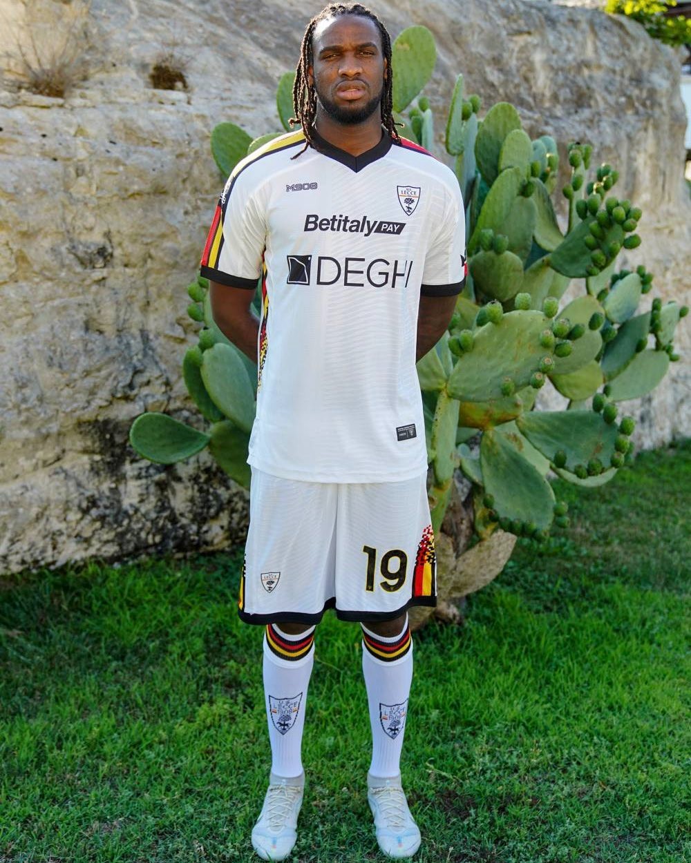 Short Extérieur Enfant Lecce 2024/25 Short Extérieur Enfant Lecce 2024/25