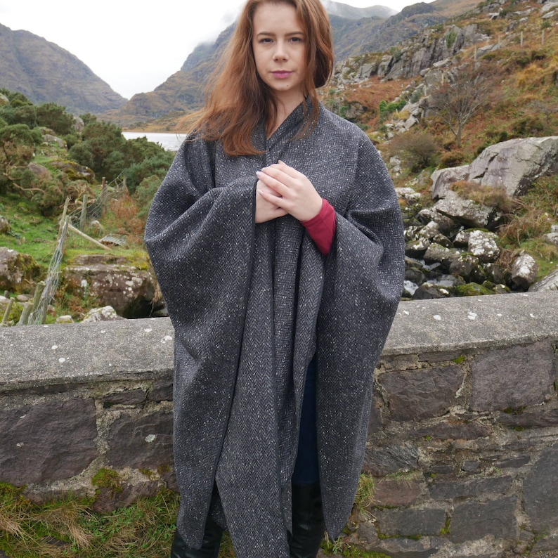 Irish Donegal Tweed Wool Ruana, Cape, Wrap, Cloak - Charcoal/Grey - Fleck Herringbone - 100% Pure New Wool - Unisex -  HANDMADE IN IRELAND