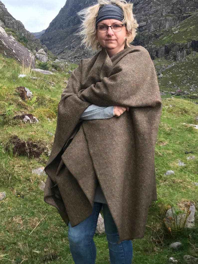 Irish Donegal Tweed Wool Ruana, Wrap, Cape, Cloak - Speckled Brown - /HEAVY TWEED/ - 100% Pure New Wool - Unisex - Handmade in Ireland