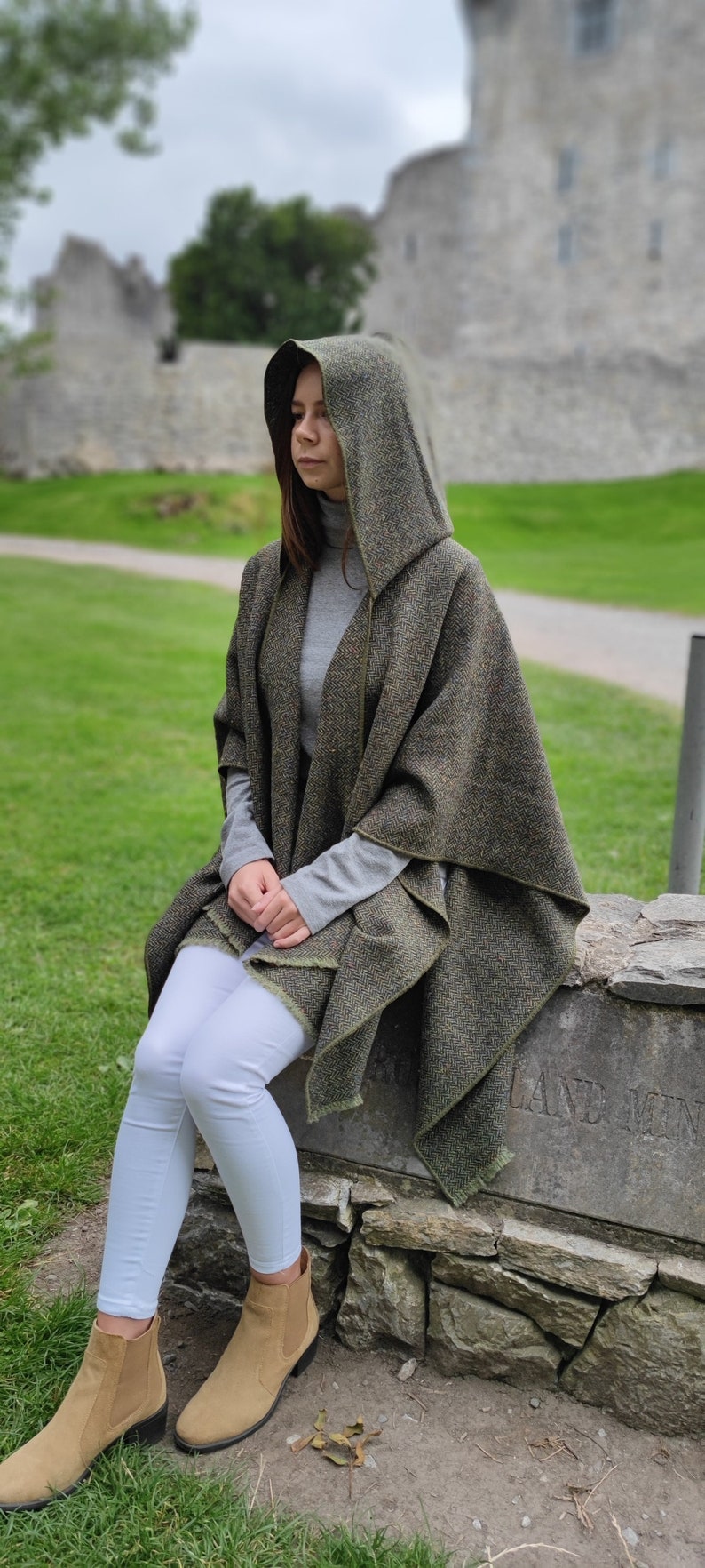 Irish Donegal Tweed Wool Hooded Ruana, Cape, Rectangle Cloak - Speckled Forest Green Herringbone - Mediumweight -Unisex- HANDMADE IN IRELAND