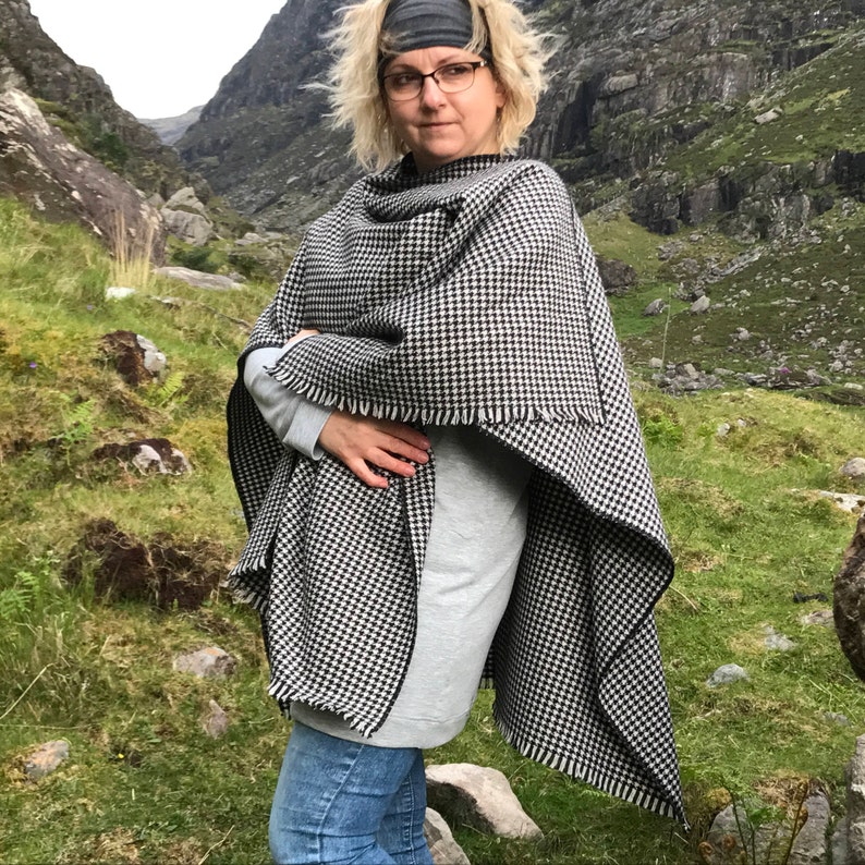 Irish soft lambswool ruana, wrap,cape,shawl,arisaid - black and white houndstooth - 100% pure new wool - HANDMADE IN IRELAND