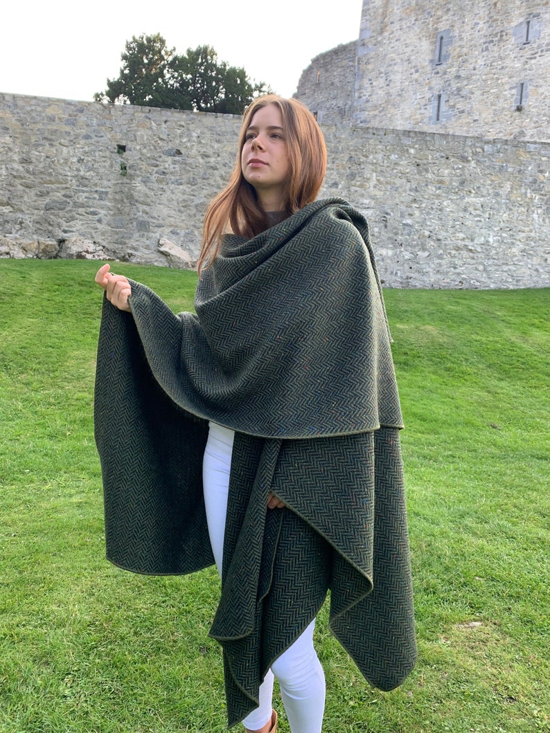 Irish Donegal Tweed Wool Ruana, Wrap, Cape, Cloak, Arisaid - Speckled Forest Green Herringbone - Unisex - Heavy Tweed - HANDMADE IN IRELAND