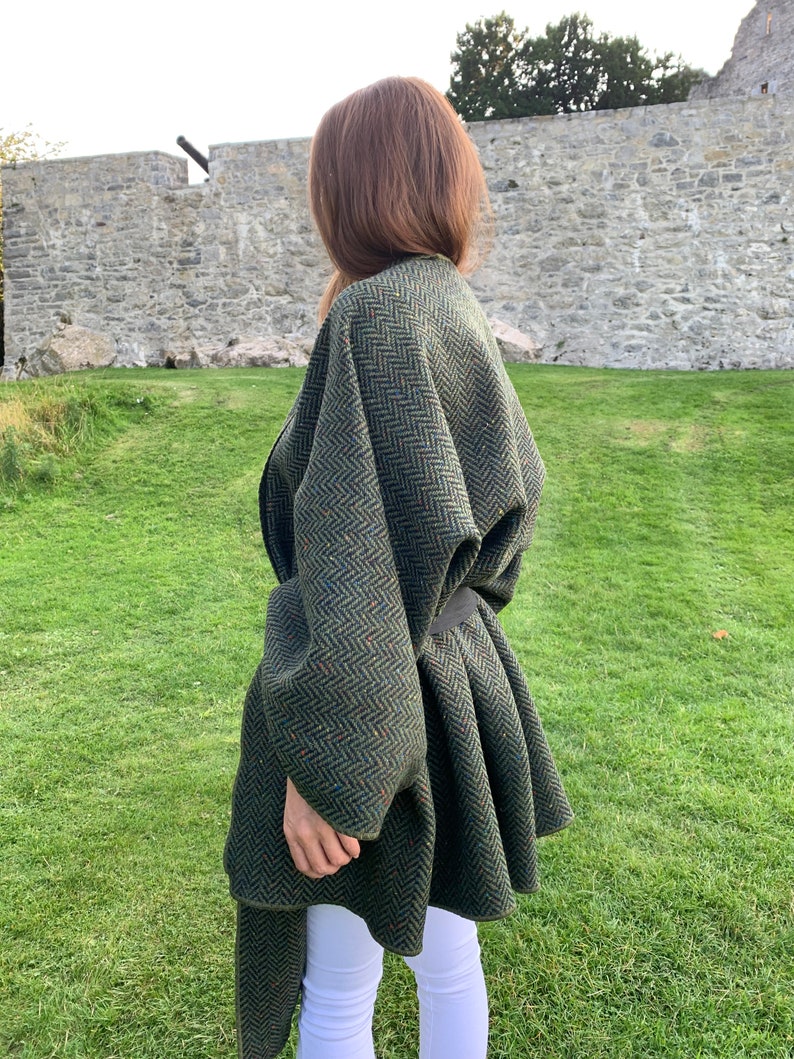 Irish Donegal Tweed Wool Ruana, Wrap, Cape, Cloak, Arisaid - Speckled Forest Green Herringbone - Unisex - Heavy Tweed - HANDMADE IN IRELAND