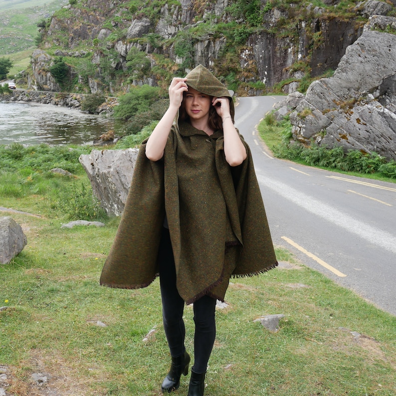 Irish Donegal Tweed Wool Hooded Ruana, Wrap, Cape, Arisaid  - Speckled Forest Green -100% Pure New Wool- Limited Stock - HANDMADE IN IRELAND