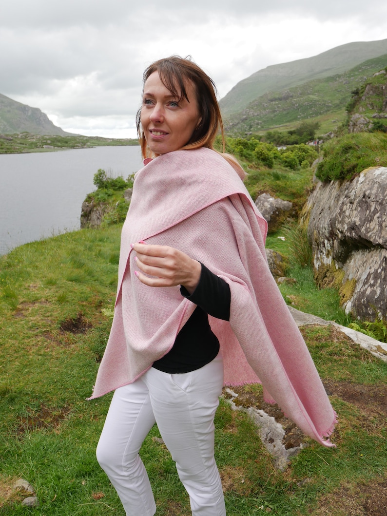 Irish tweed wool hooded ruana, wrap, arisaid - pink & white chevron - HANDMADE IN IRELAND