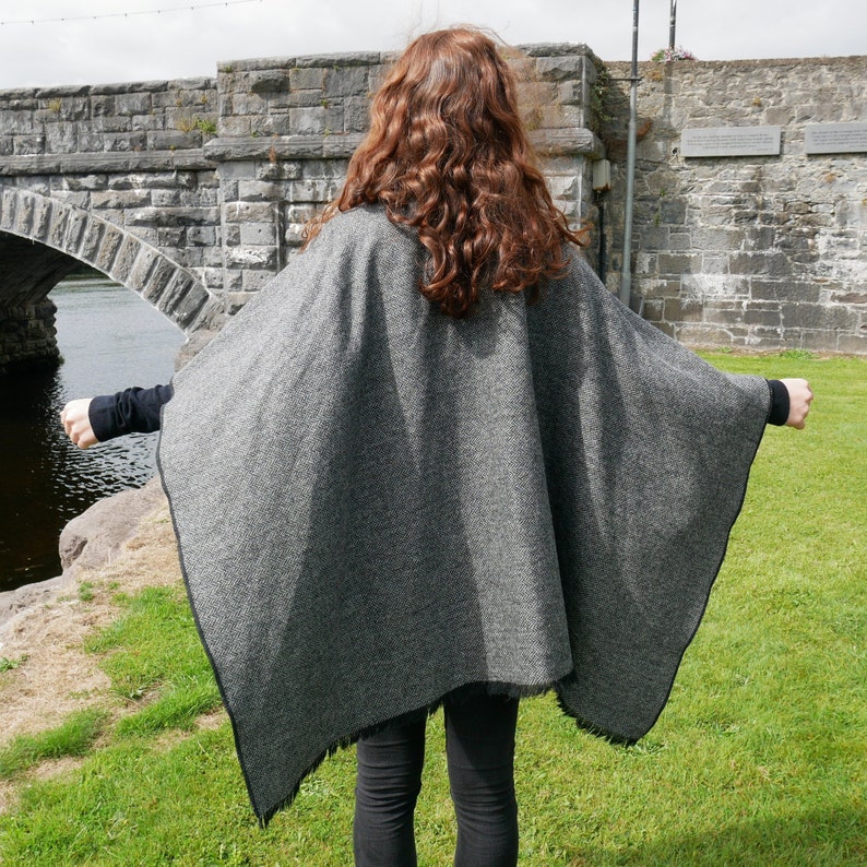 Irish Donegal Tweed Wool Ruana, Wrap, Cape, Cloak, Arisaid - Black/White  Herringbone - 100% Pure New Wool - Unisex - HANDMADE IN IRELAND