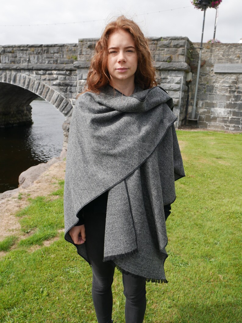 Irish Donegal Tweed Wool Ruana, Wrap, Cape, Cloak, Arisaid - Black/White  Herringbone - 100% Pure New Wool - Unisex - HANDMADE IN IRELAND