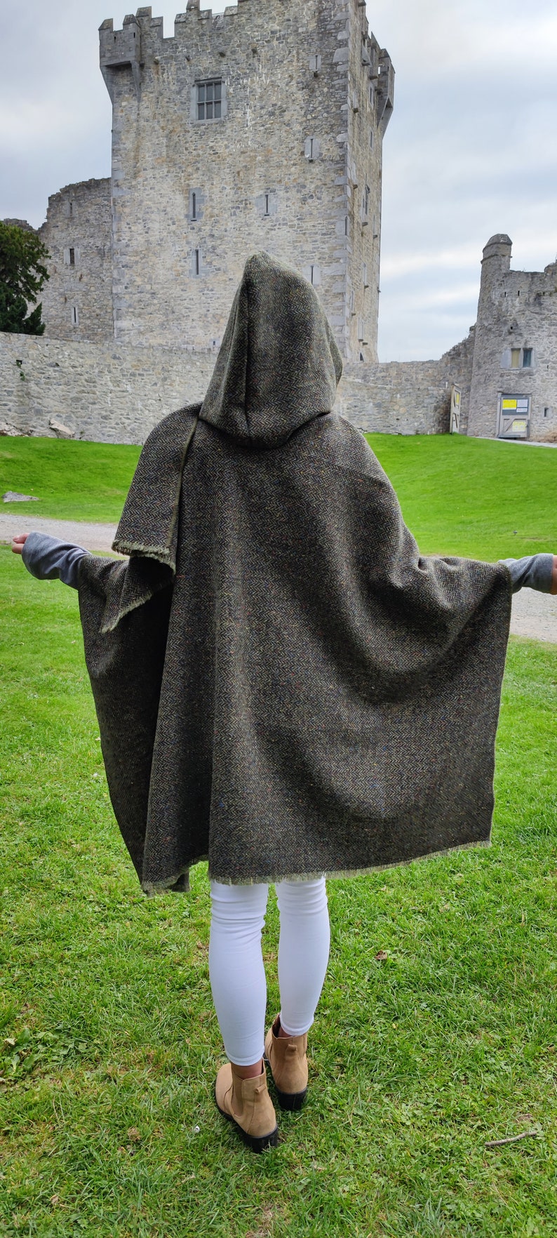 Irish Donegal Tweed Wool Hooded Ruana, Cape, Rectangle Cloak - Speckled Forest Green Herringbone - Mediumweight -Unisex- HANDMADE IN IRELAND