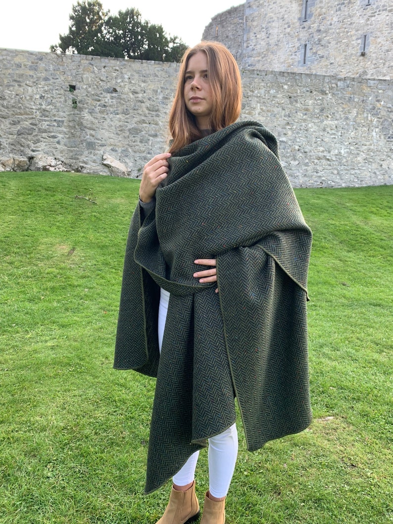 Irish Donegal Tweed Wool Ruana, Wrap, Cape, Cloak, Arisaid - Speckled Forest Green Herringbone - Unisex - Heavy Tweed - HANDMADE IN IRELAND