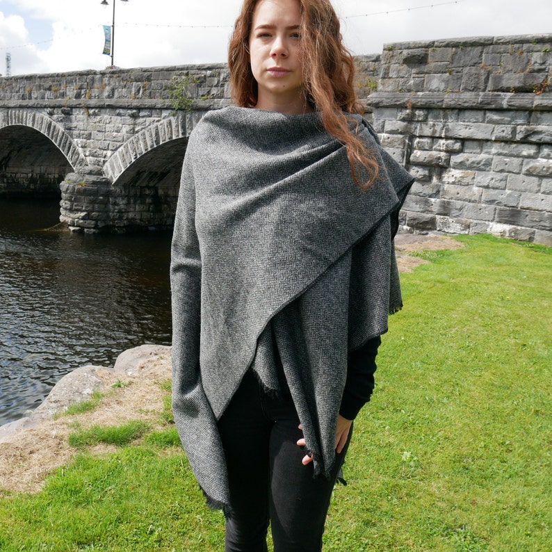 Irish Donegal Tweed Wool Ruana, Wrap, Cape, Cloak, Arisaid - Black/White  Herringbone - 100% Pure New Wool - Unisex - HANDMADE IN IRELAND