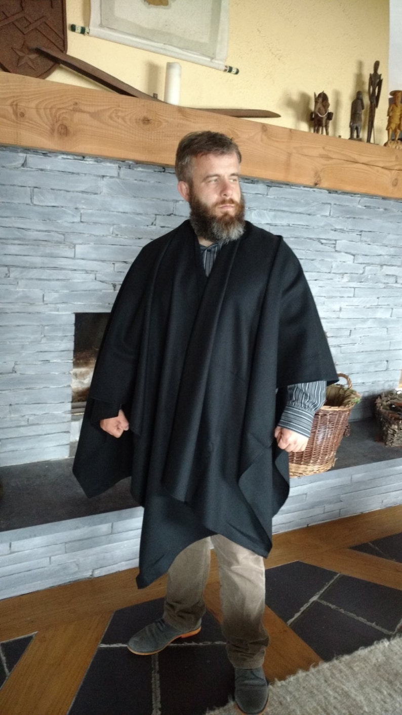 Irish Soft Lambswool Ruana, Wrap, Cape, Rectangle Cloak Arisaid - Black - 100% Pure New Wool - Unisex - HANDMADE IN IRELAND