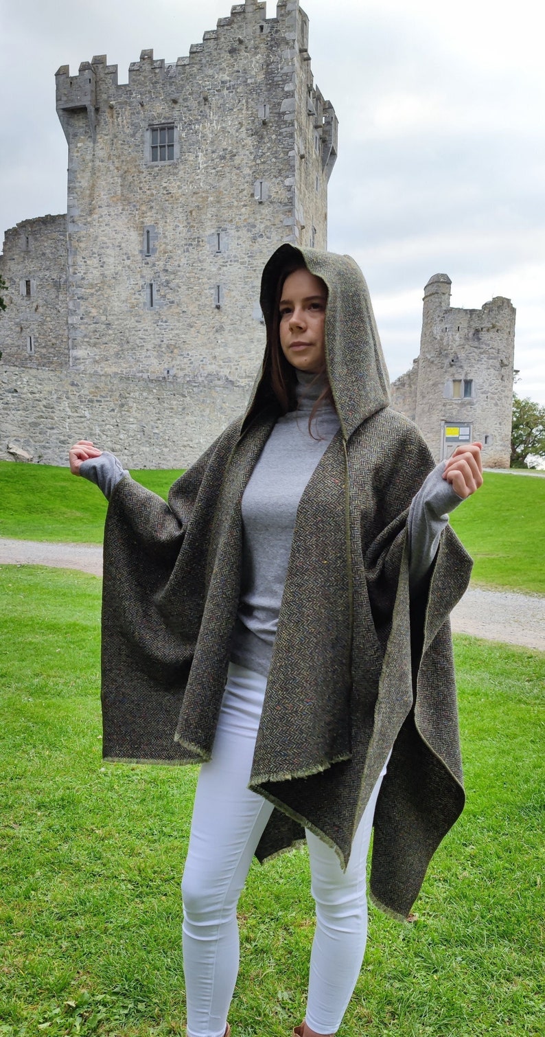 Irish Donegal Tweed Wool Hooded Ruana, Cape, Rectangle Cloak - Speckled Forest Green Herringbone - Mediumweight -Unisex- HANDMADE IN IRELAND