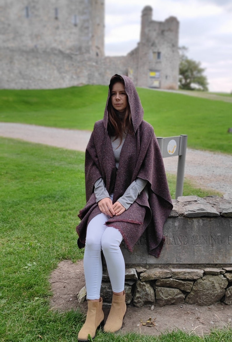 Irish Donegal Tweed Wool Hooded Ruana, Cape, Rectangle Cloak - Traditional Burgundy Fleck - Heavy Tweed - Unisex - HANDMADE IN IRELAND