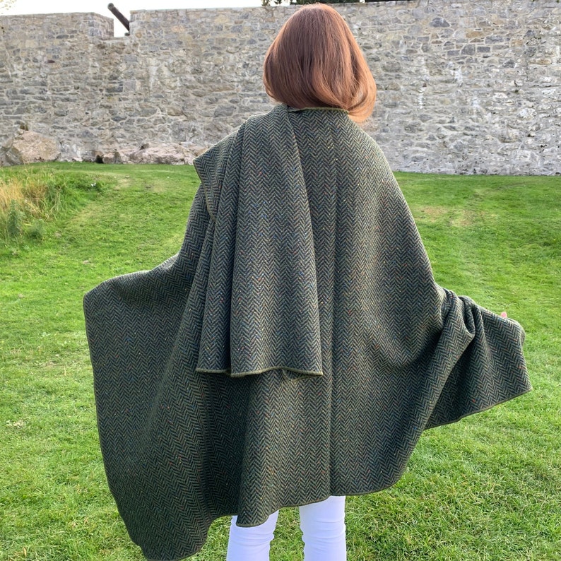 Irish Donegal Tweed Wool Ruana, Wrap, Cape, Cloak, Arisaid - Speckled Forest Green Herringbone - Unisex - Heavy Tweed - HANDMADE IN IRELAND