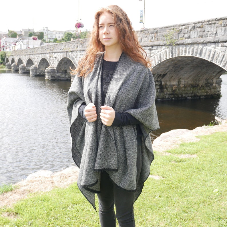 Irish Donegal Tweed Wool Ruana, Wrap, Cape, Cloak, Arisaid - Black/White  Herringbone - 100% Pure New Wool - Unisex - HANDMADE IN IRELAND