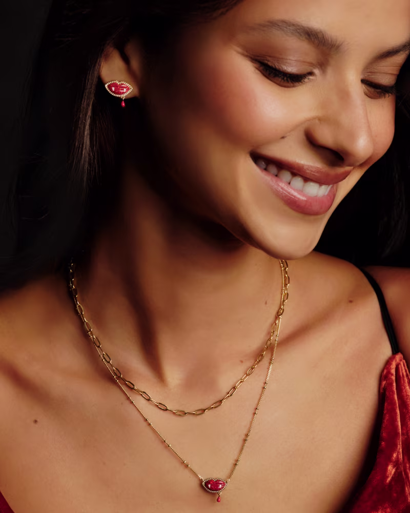 Vampire Gold Short Pendant Necklace