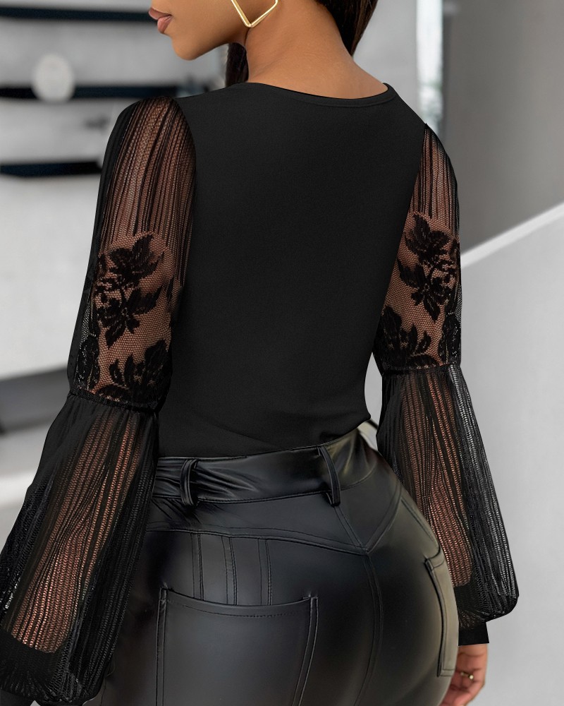 Keyhole Neck Lantern Sleeve Mesh Lace Patch Chain Decor Top