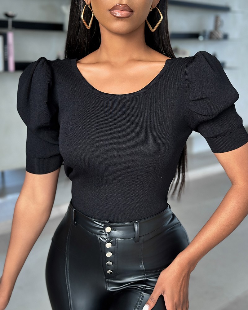 Bowknot Pearl Chains Details Short Puff Sleeve T-Shirt