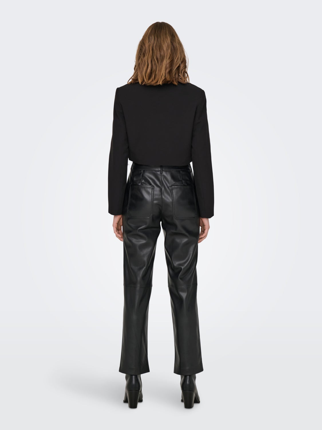 Cropped solid color blazer