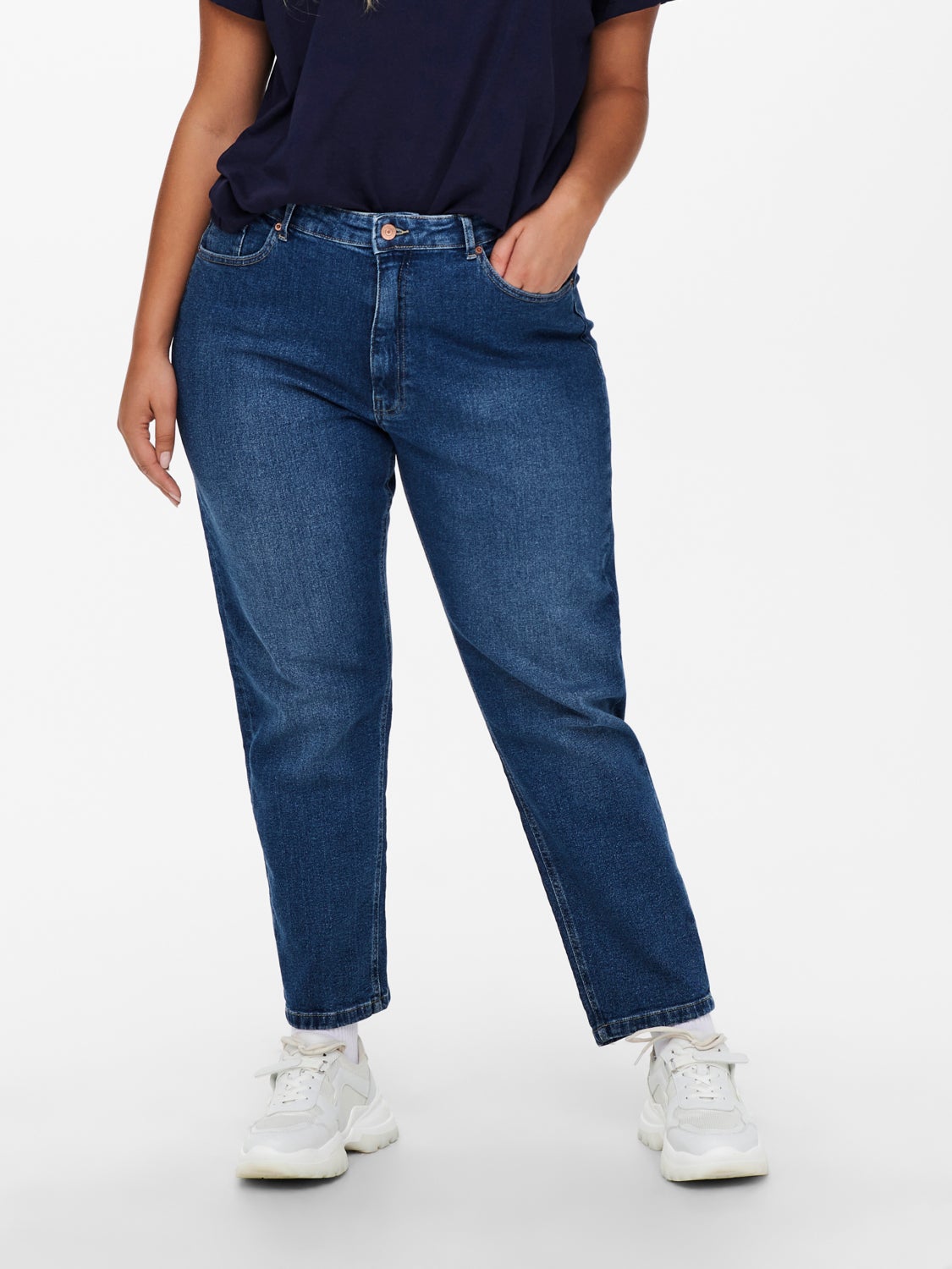 CARENEDA HW MOM ANK JEANS