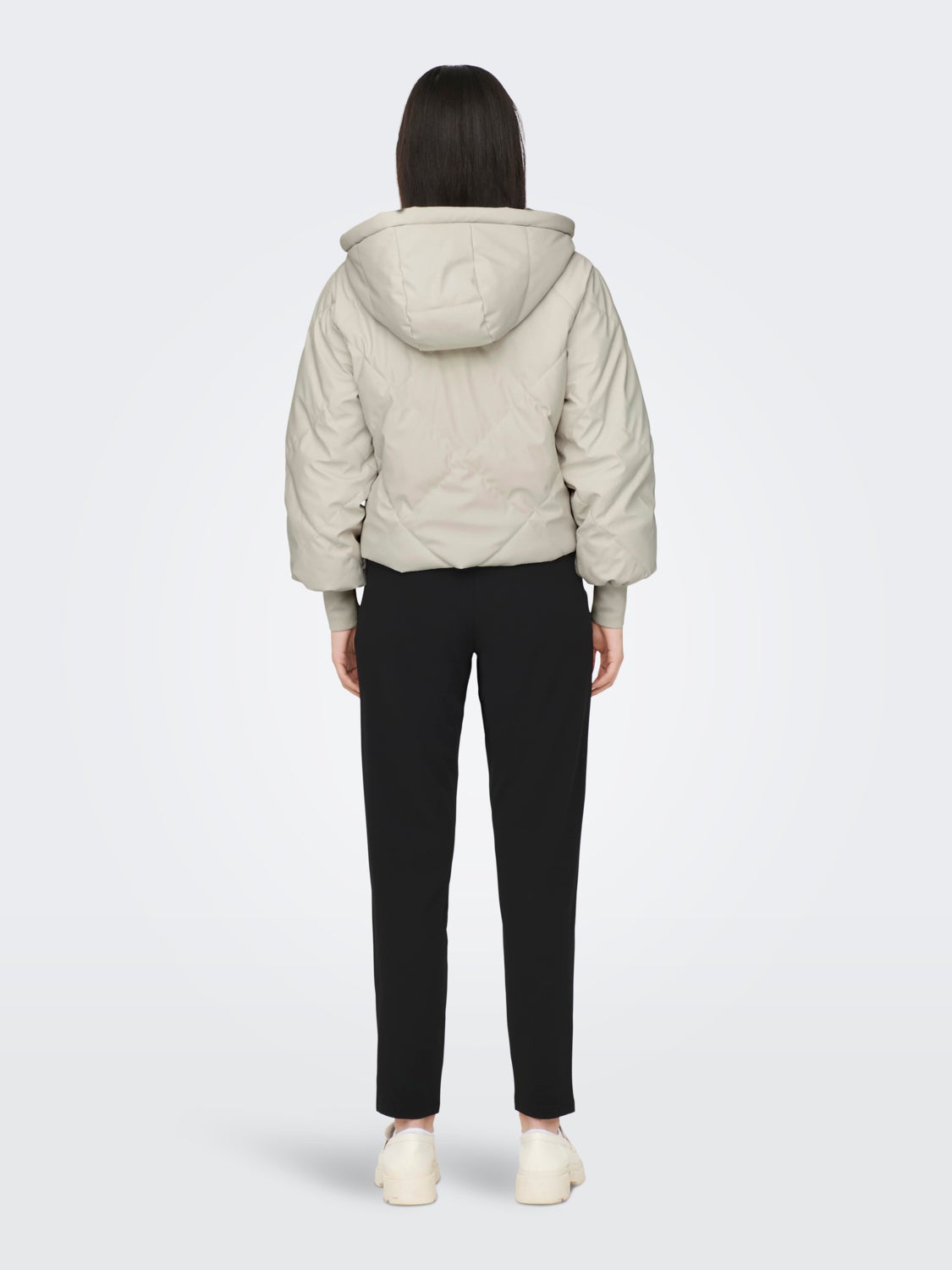 Short water repellent Puffer Jacket