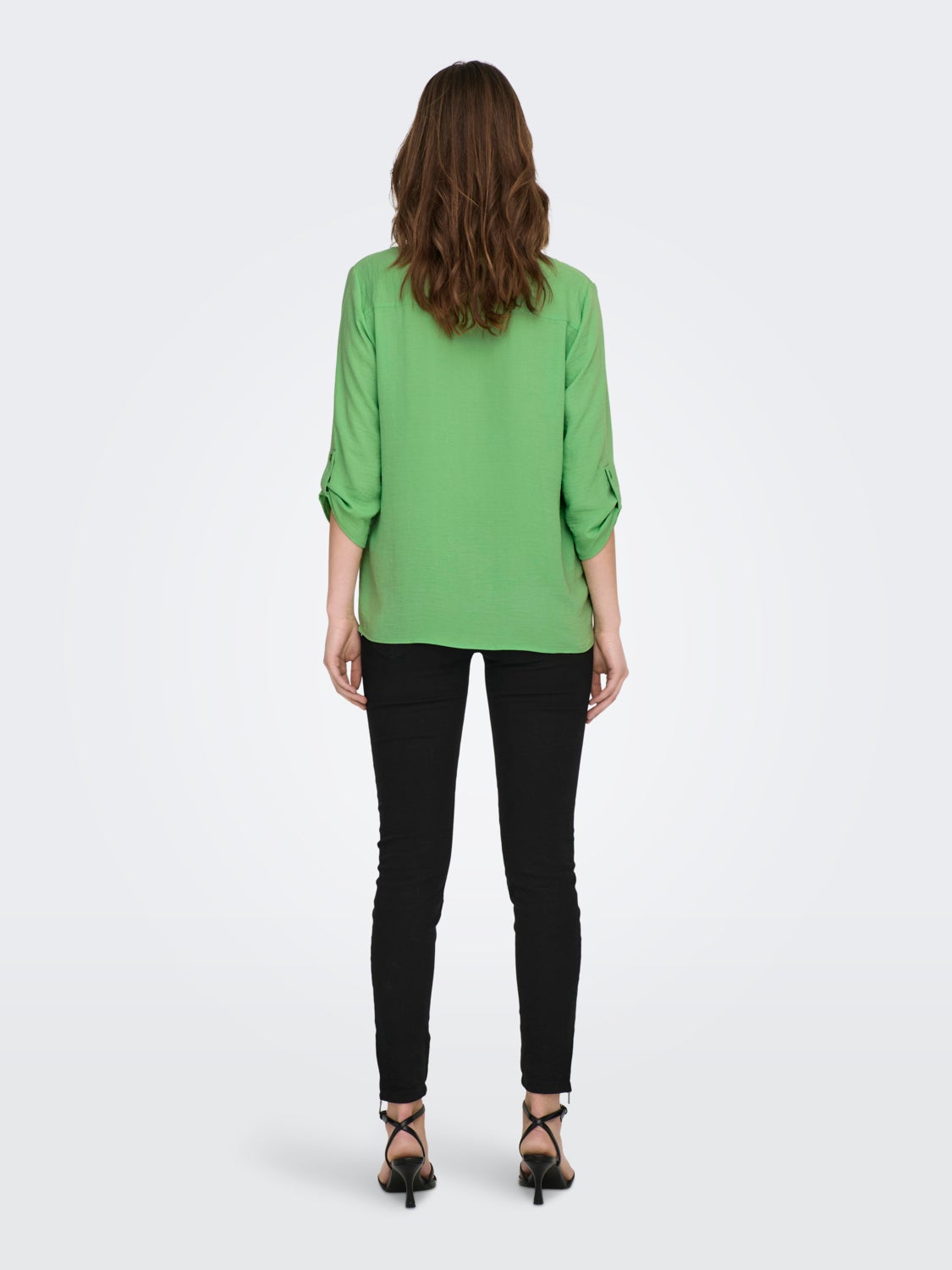 Solid colored 3/4 sleeved top