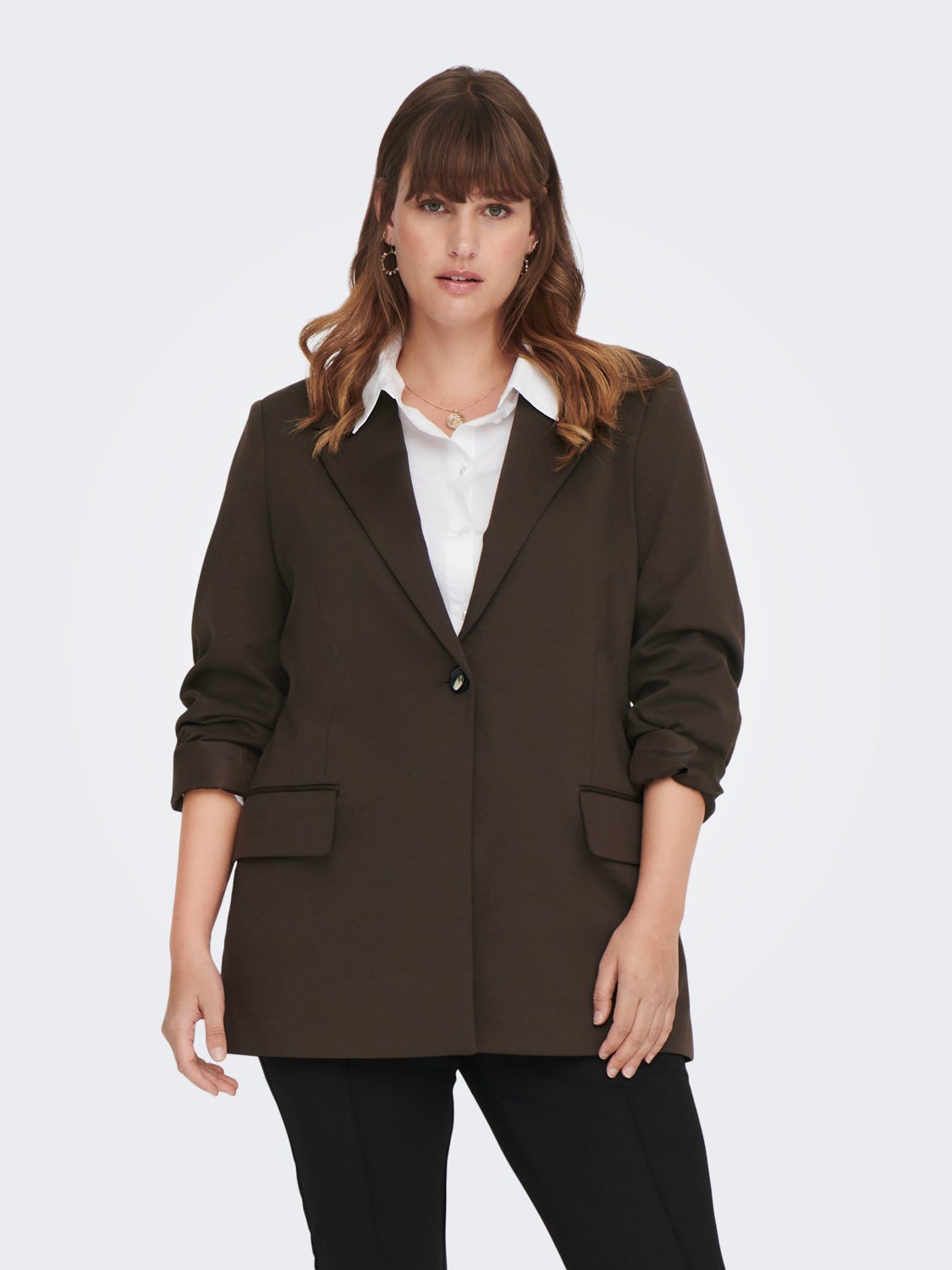 Curvy solid color blazer