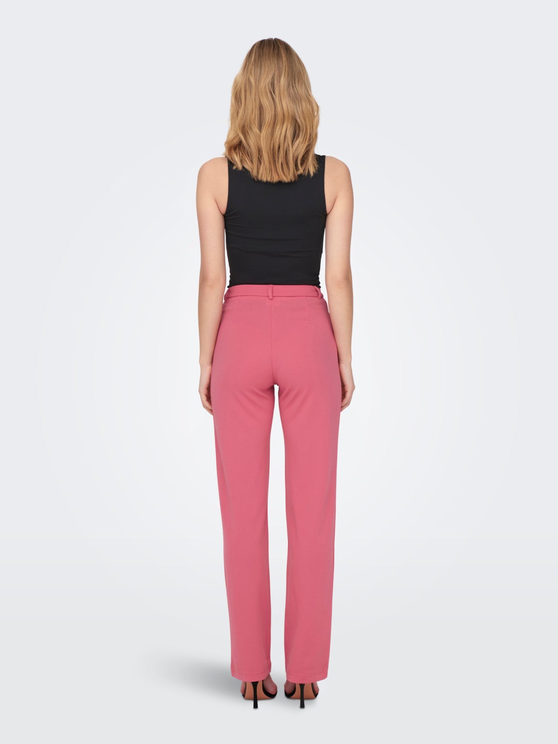 Straight fitted Trousers