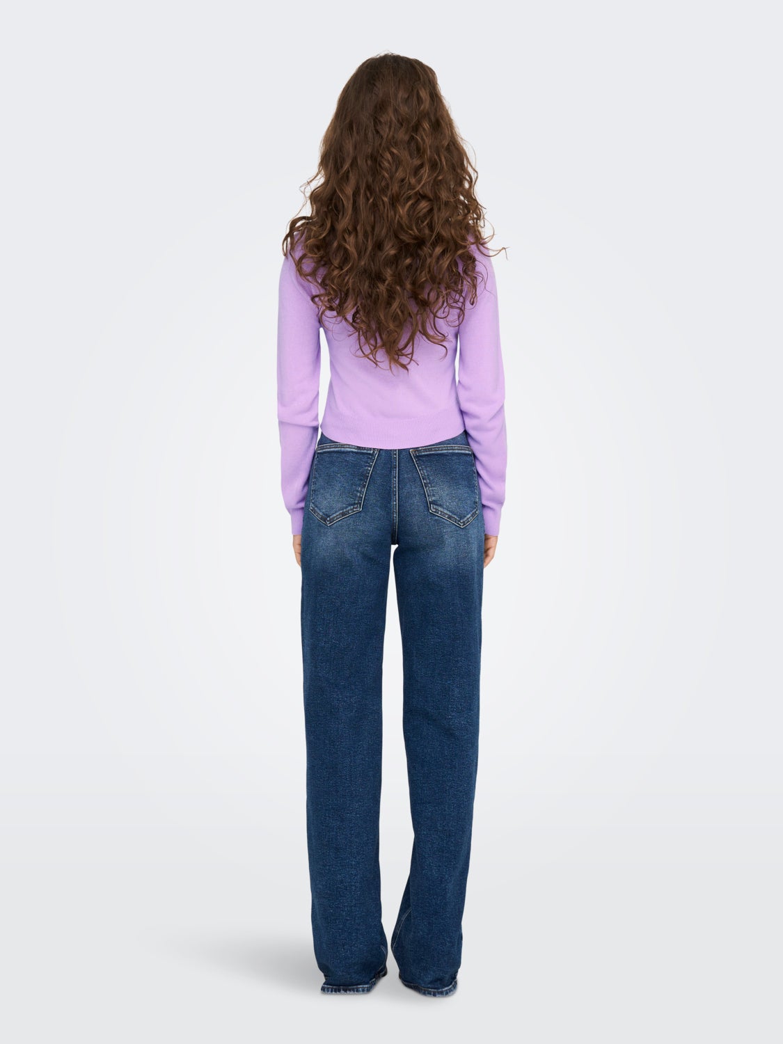 Cropped knitted pullover