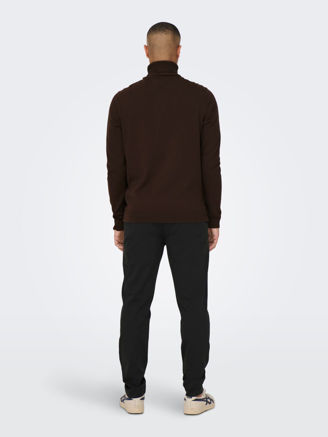 Pullover with roll neck