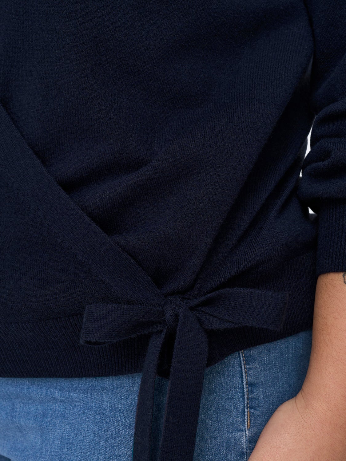 Curvy knitted wrap cardigan