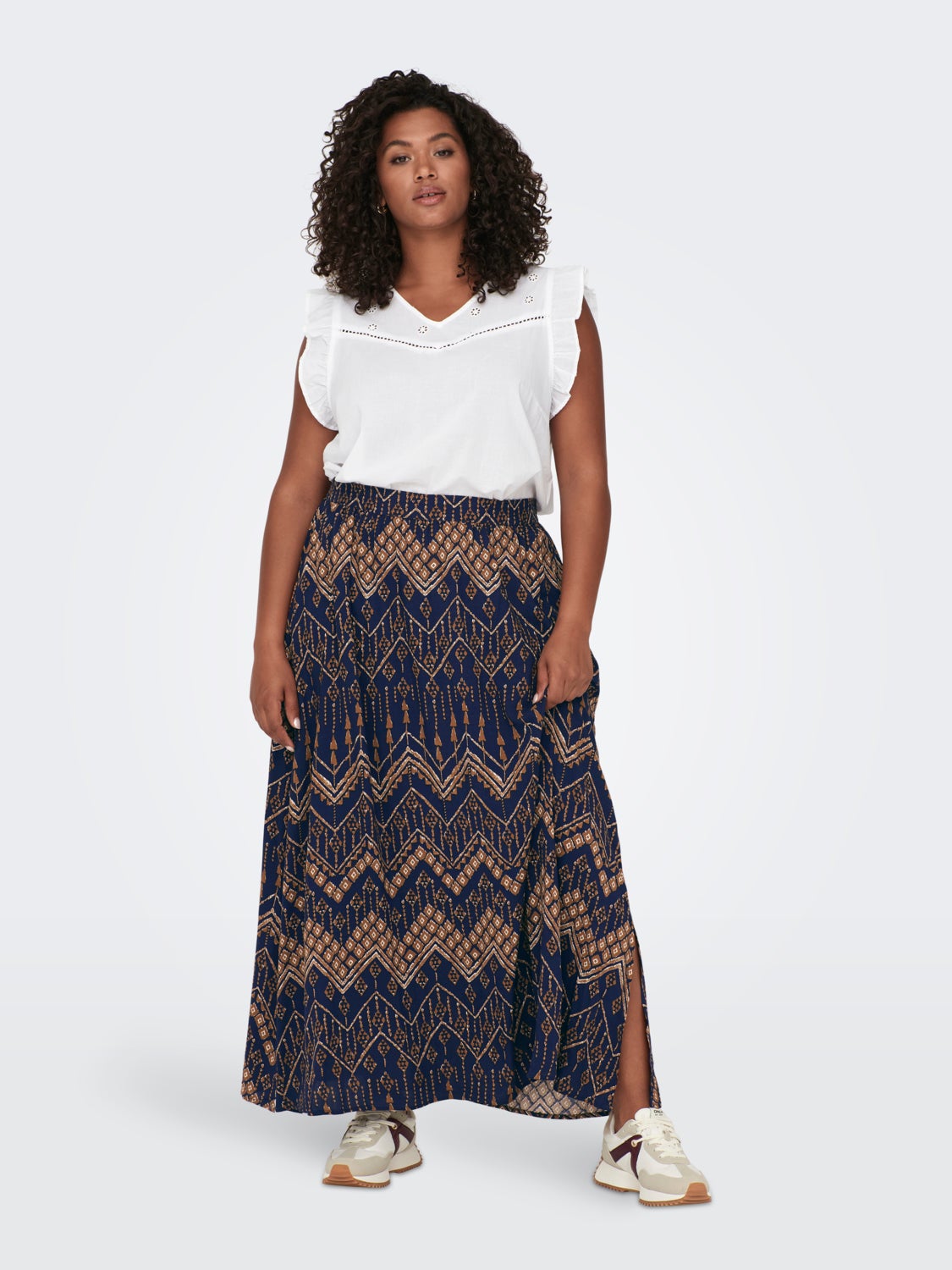 Curvy maxi skirt