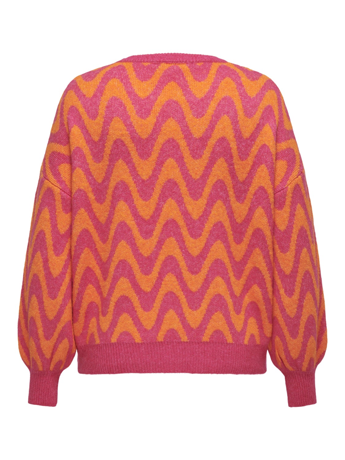 Curvy o-neck knitted pullover