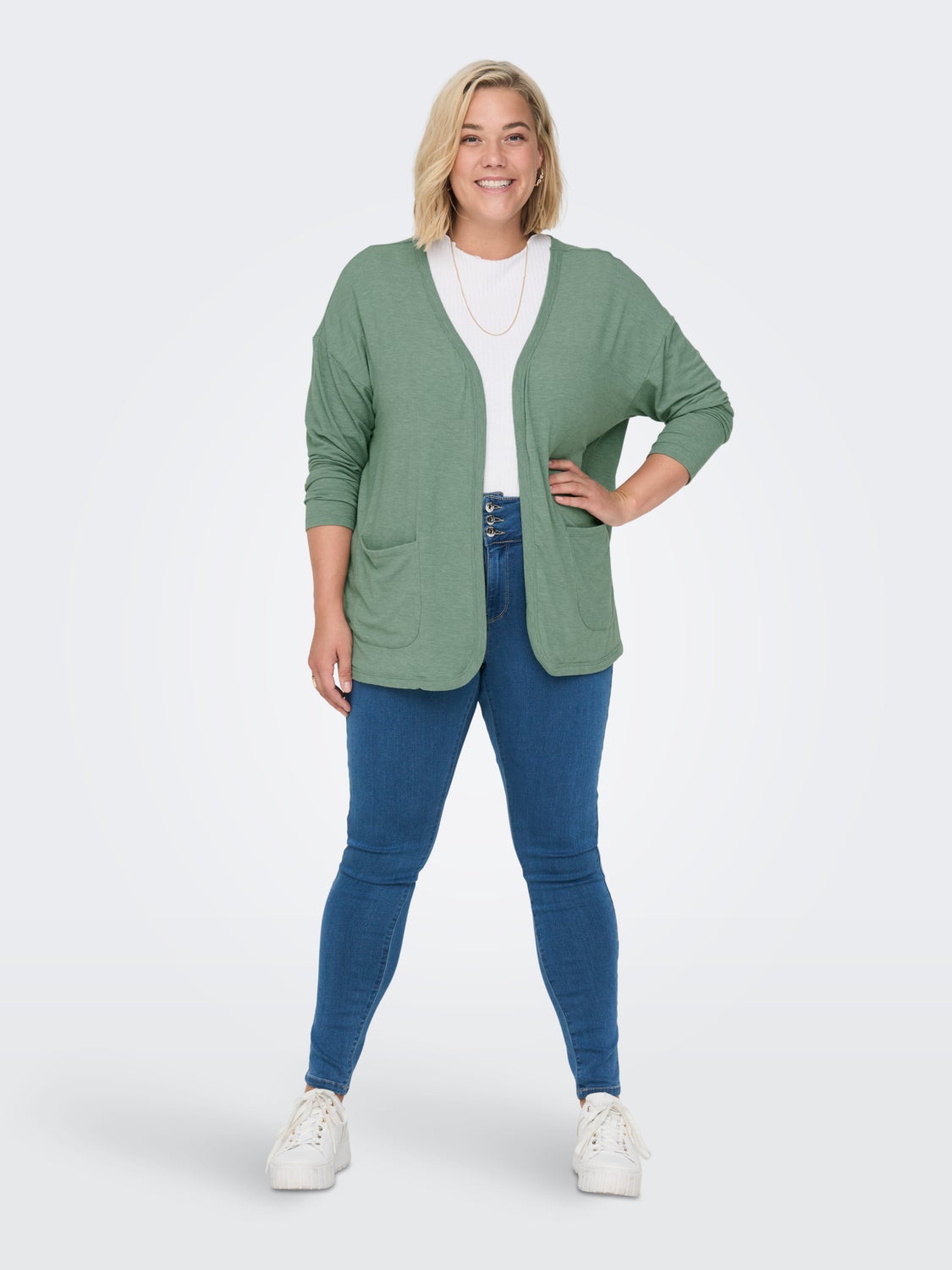 Curvy cardigan with pockets