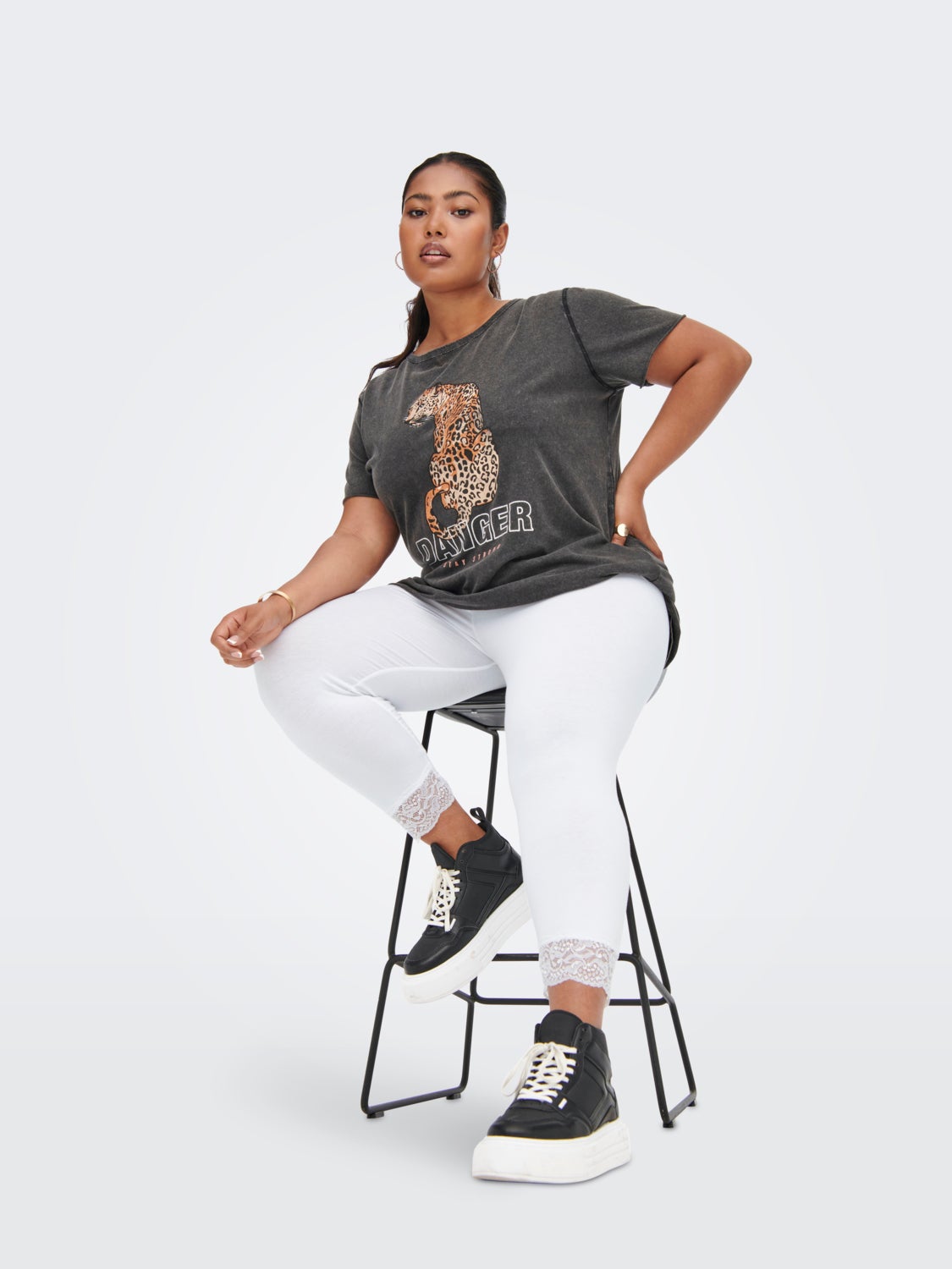 Curvy lace detail Leggings