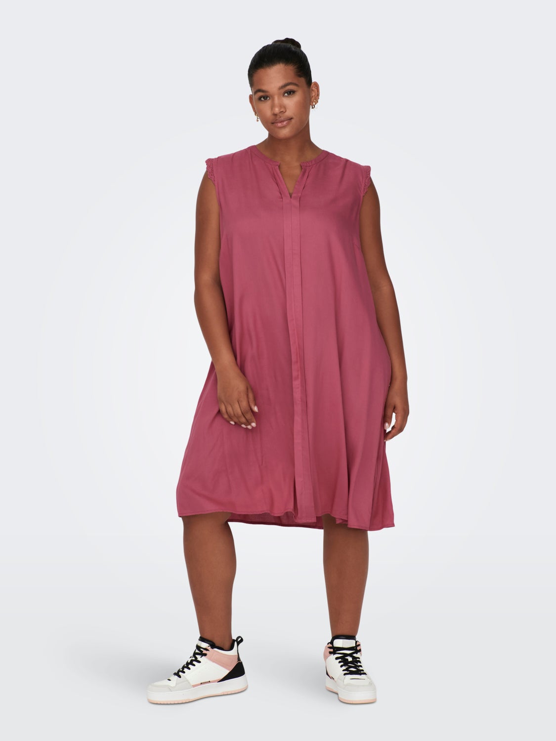 Curvy viscose fitted Sleeveless dress
