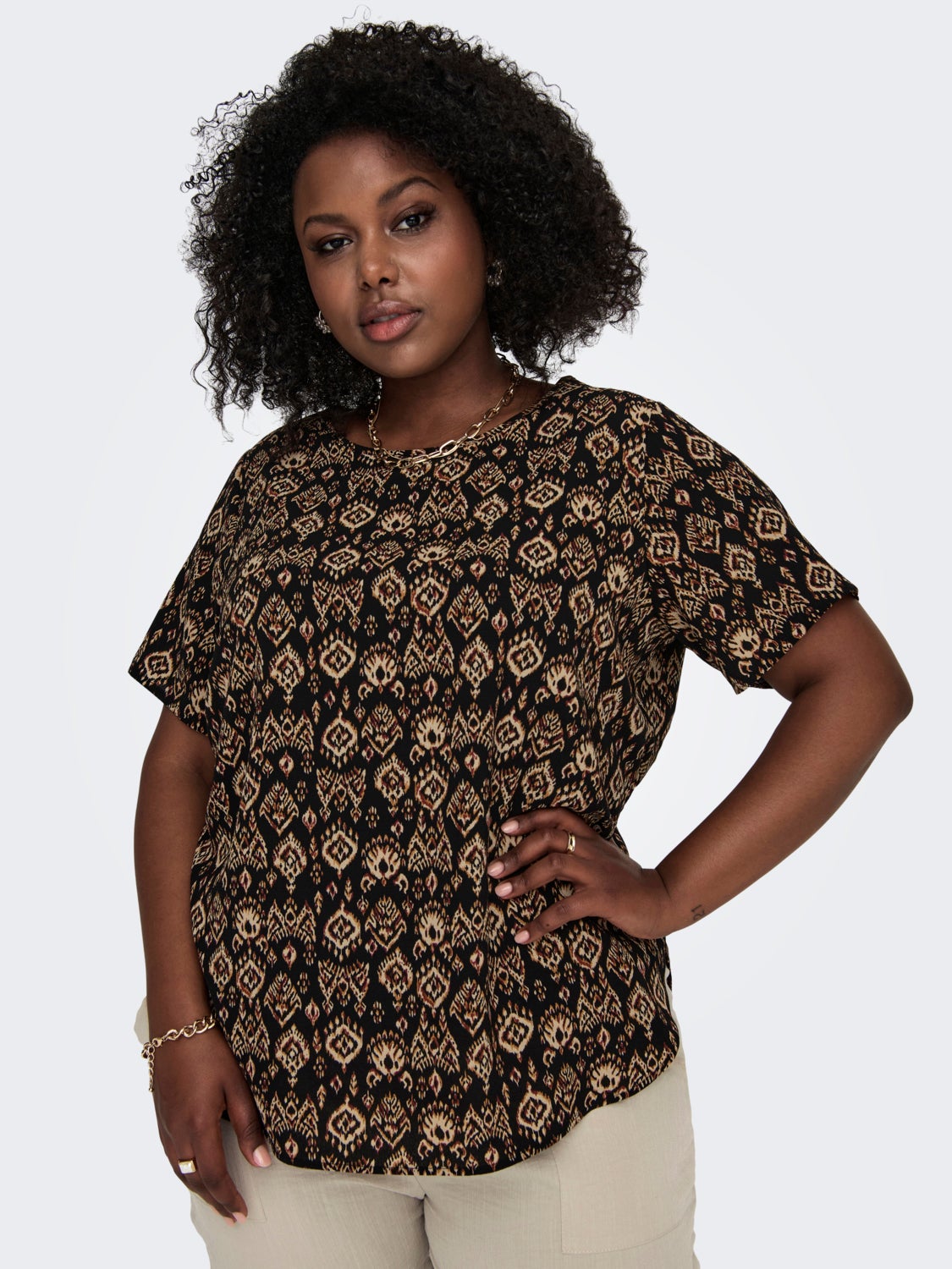 Curvy short sleeve Top