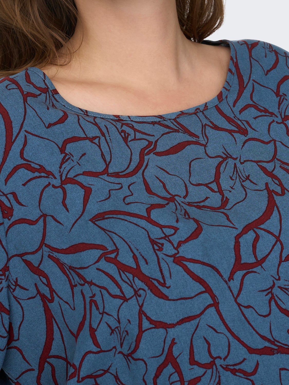 Curvy printed top with short sleeves