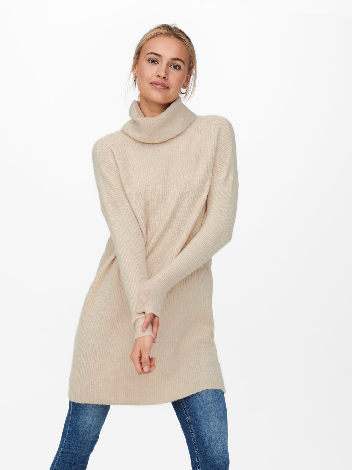 Long sleeved Knitted Dress