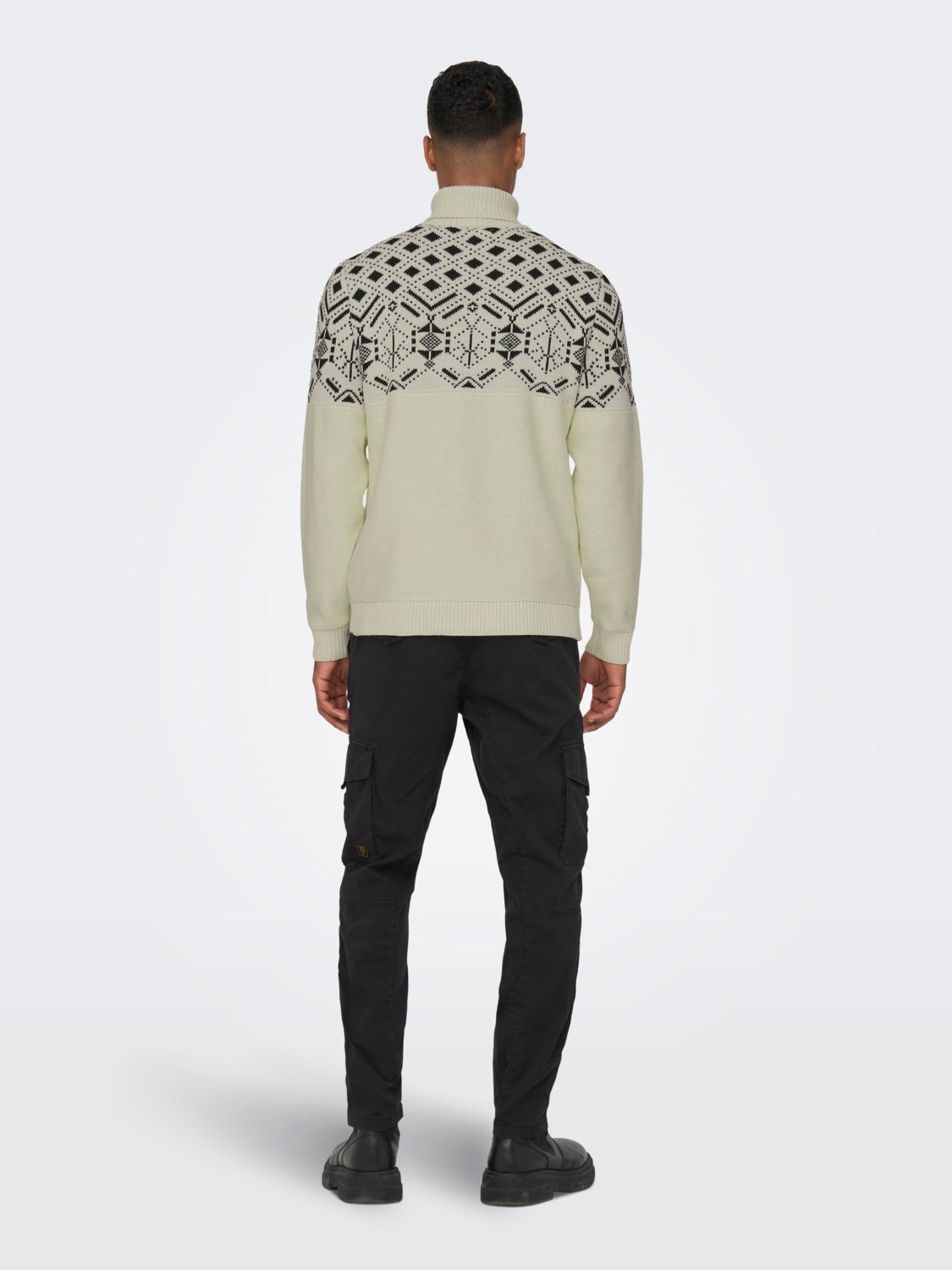 Roll neck knitted pullover