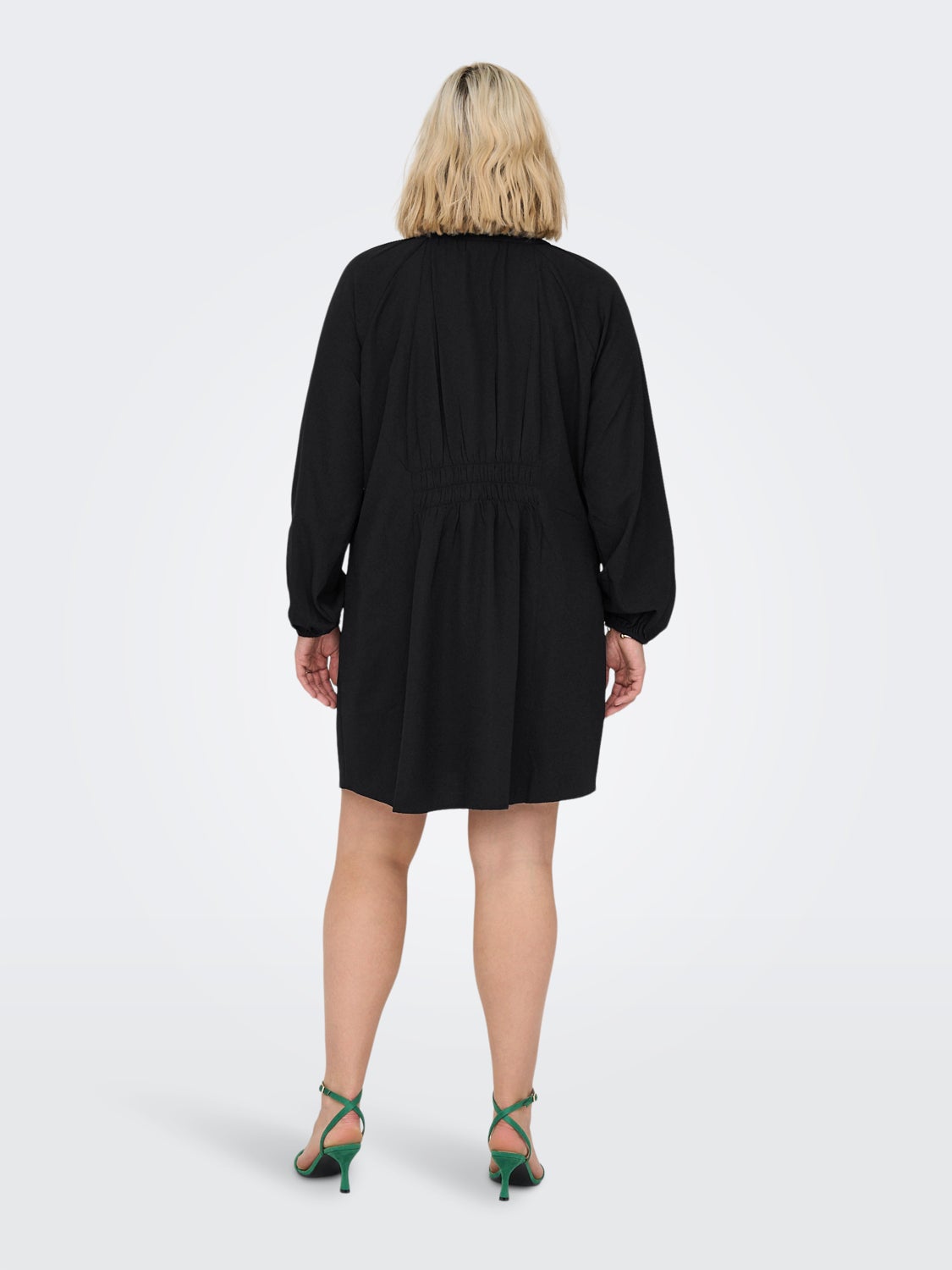 Curvy v-neck tunic dress