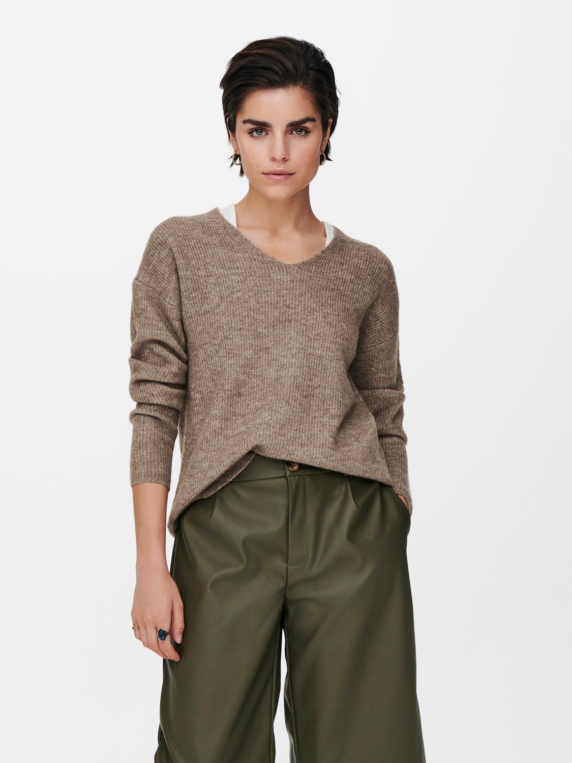 V-neck Knitted Pullover