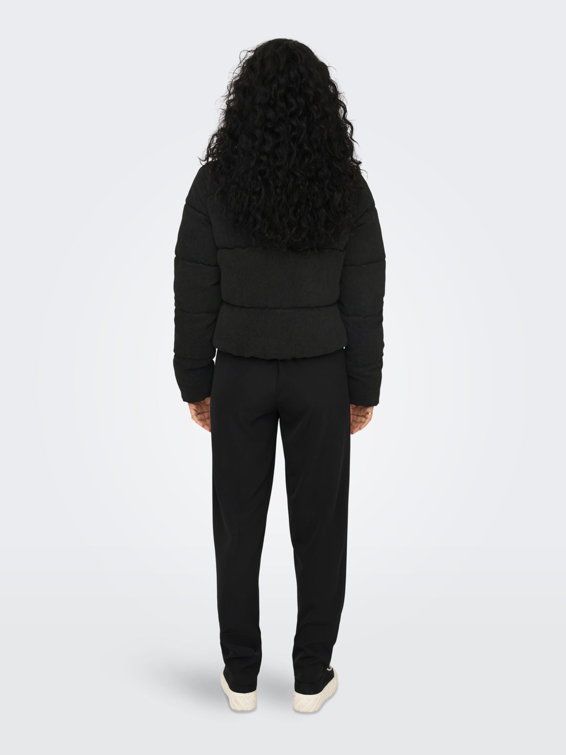 Short jakcet with high collar