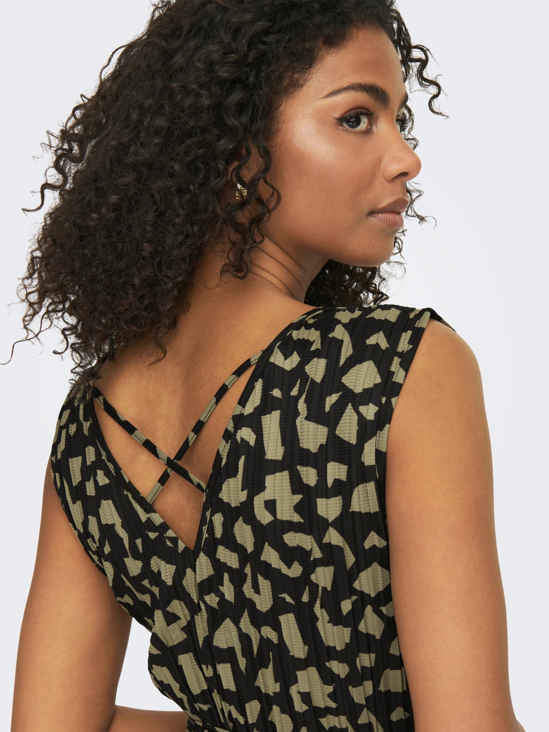 Jumpsuit with tie waist