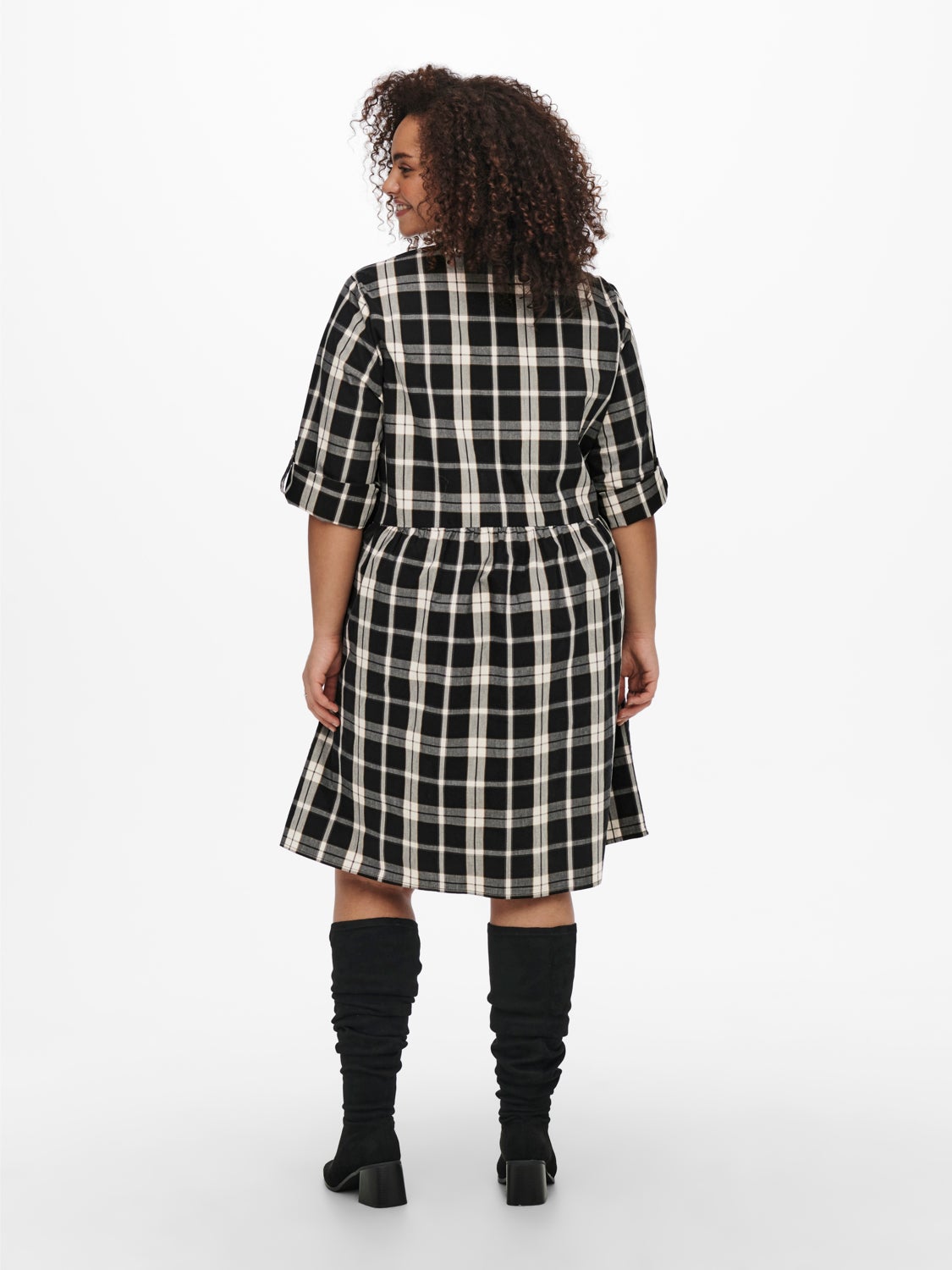 Curvy 3/4 sleeved Dress