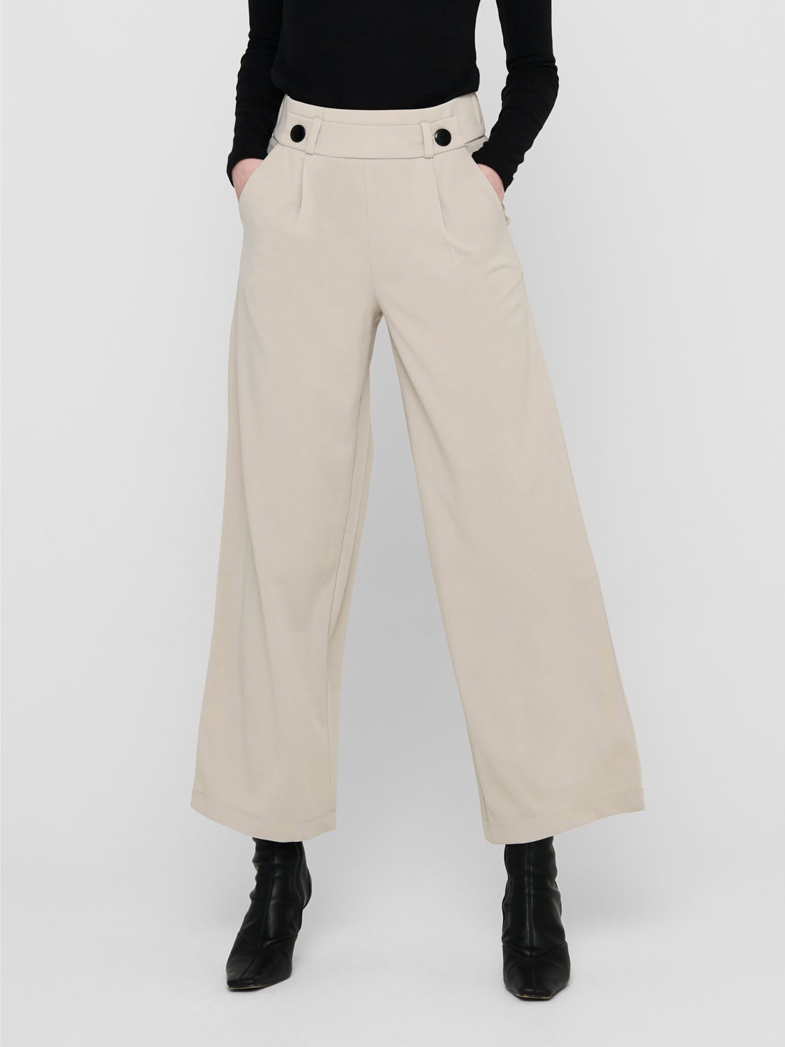 Wide Trousers