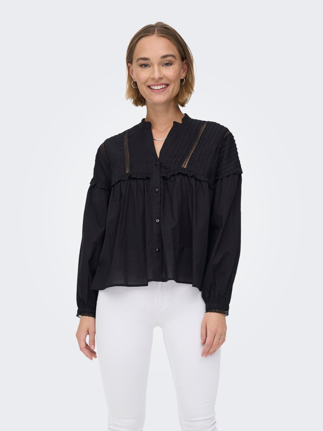 Pintuck button Long Sleeved Top