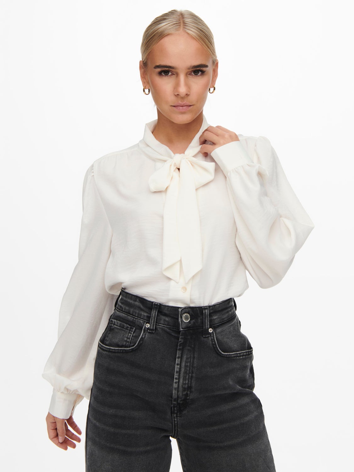 Bow detailed Top