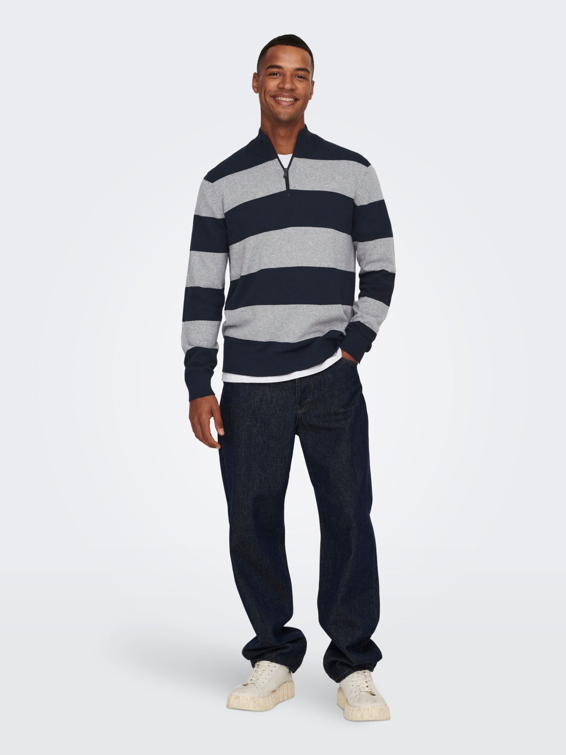 Half zip knitted pullover